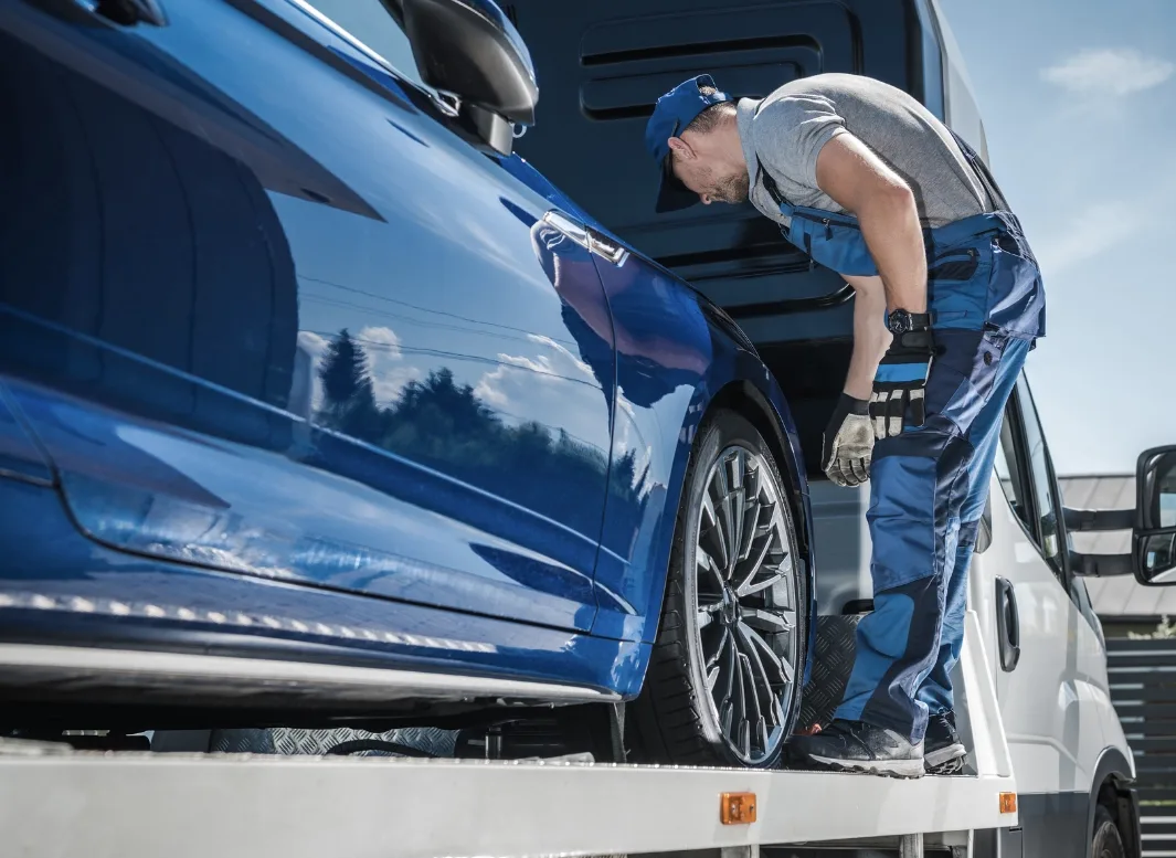 San Francisco local tow truck loading vehicle